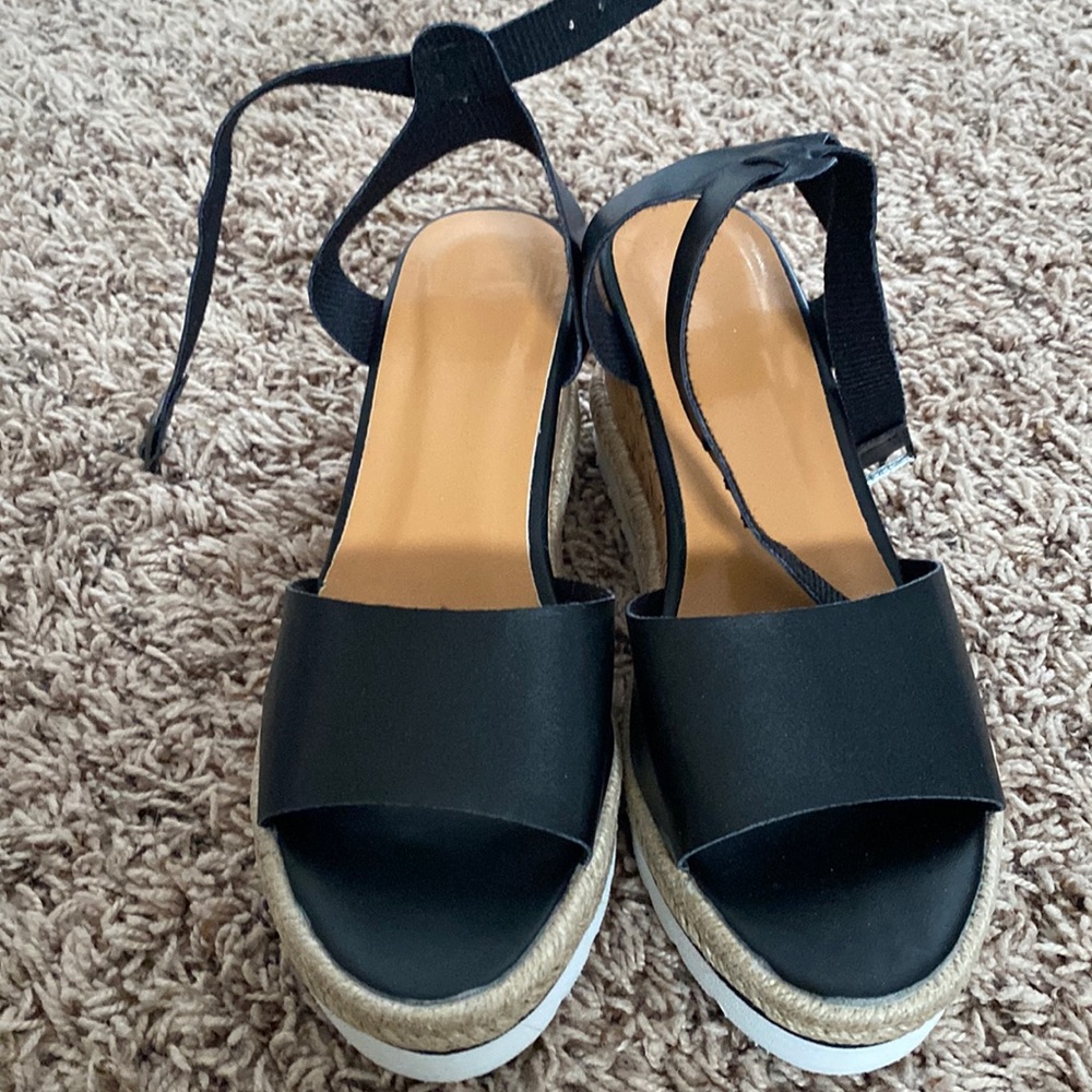 Size 3 1/2 girls open toe wedge sandals